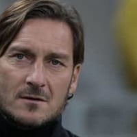 トッティ、「サッカースカウティング機関」を設立!やはり“10番” 画像