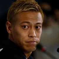 これぞ本田圭佑!練習合間の「ガチ腹筋」が大きな話題に 画像