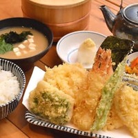 ちょっと贅沢ランチを!サクサクの絶品天ぷらが楽しめる都内の人気店5選 画像