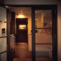 小籠包の店に入ると、やっと入り口に辿り着く!銀座で人気の隠れ家鮨を発見 画像