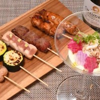 フレンチ出身シェフの焼鳥を青山で堪能!ワインと料理に女性の好きがつまってる! 画像