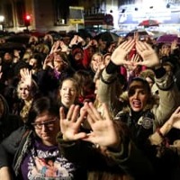 スペイン、法改正で女性保護強化 画像