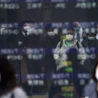 東証大幅続落、終値1128円安 画像