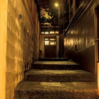 三味線の音が聞こえる粋な石畳の先に、神楽坂の新しき隠れ家となるフレンチが誕生していた! 画像