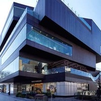 “表参道といえば”なファッションビルの4階がリニューアル! 食の最旬スポットに変わった! 画像
