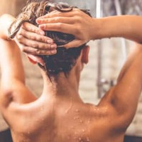 いつもと違うコードの巻かれ方。彼氏の家で女の影を見た時、アラサー女がとるべき行動 画像